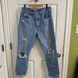 Levi's Women's 501 Original Premium Denim Cropped Distessed Button Fly Size 30